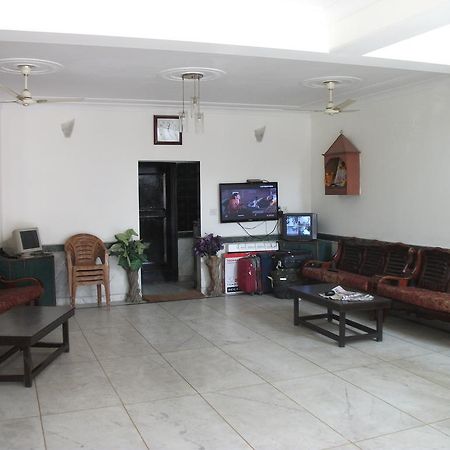 Shalimar Otel Yeni Delhi Dış mekan fotoğraf