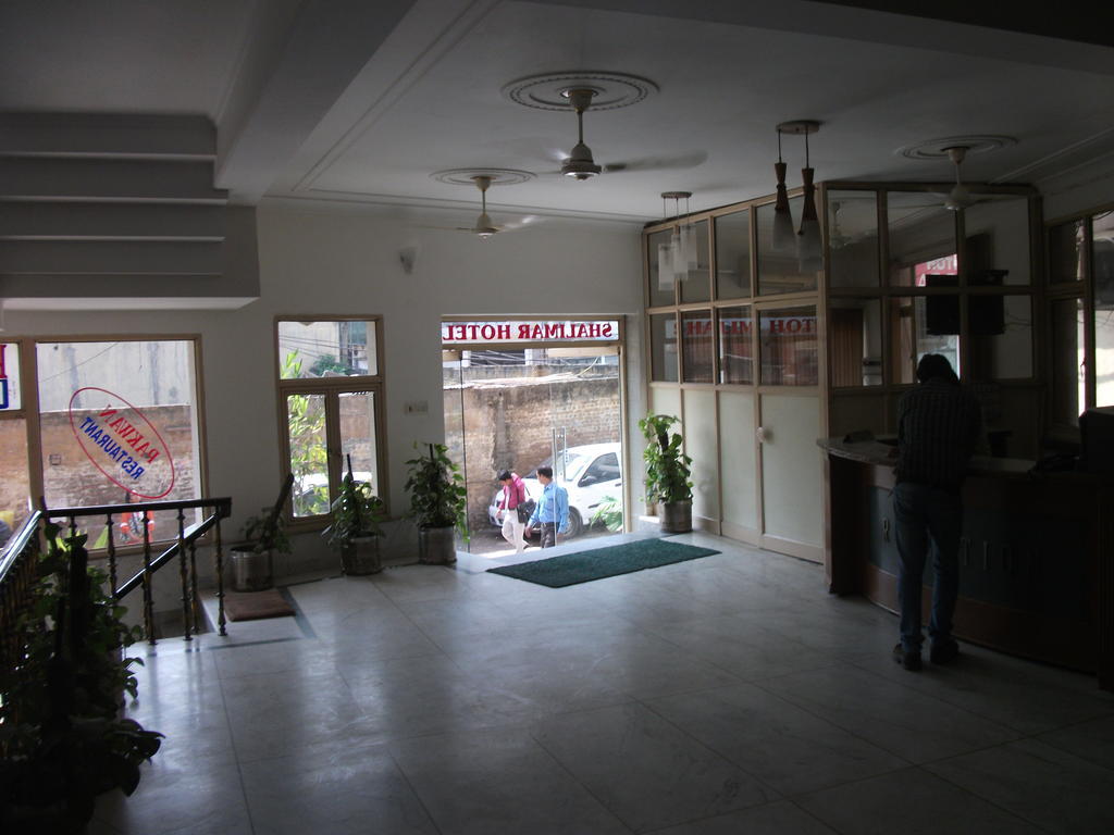 Shalimar Otel Yeni Delhi Dış mekan fotoğraf